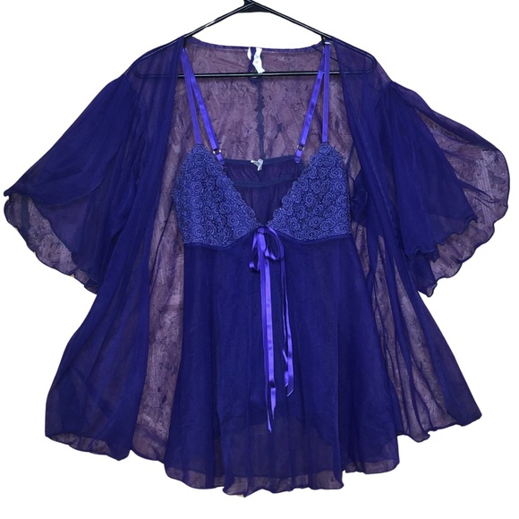 escante II Other - Escante II purple nighty with matching caplet large